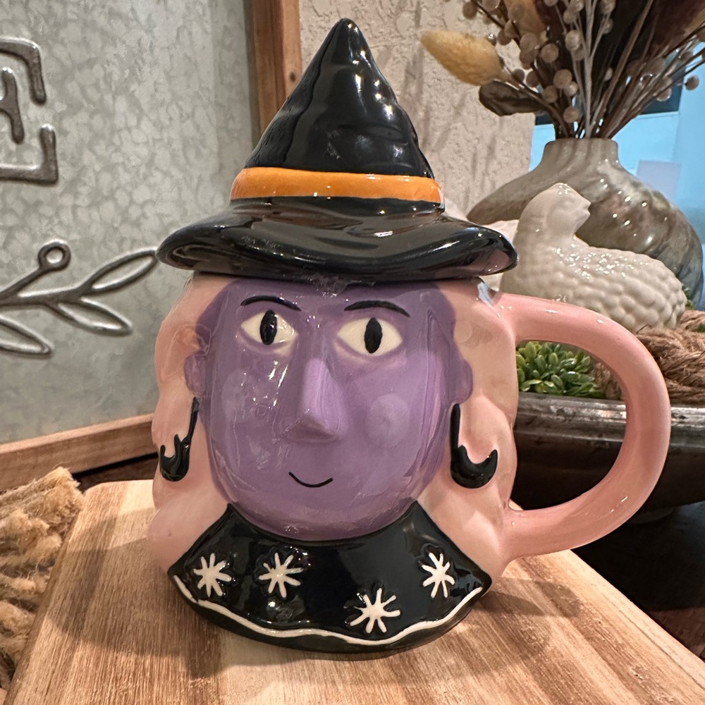 Hyde & EEK Boutique Halloween 8 fl oz Figural Mini Witch Mug with Lid  2025